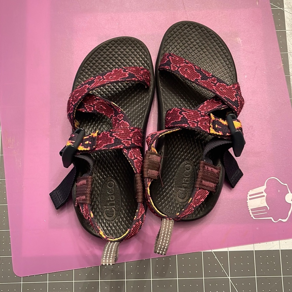 Girls Chacos size 12 excellent condition only wore a couple times